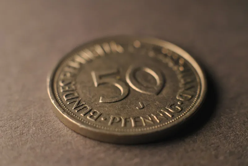 Net worth comparison chart by age groups